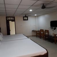 Трехместный (Трехместный номер Делюкс) отеля Hotel Sorrento Guest house Anna Nagar, Ченнаи