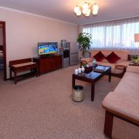 Сьюит (Deluxe Suite- Chinese Citizen Only) отеля Beijing Tianyou Hotel, Пекин