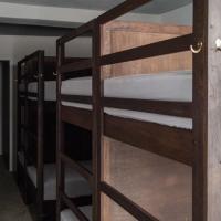 Номер (Single Bed in 8-Bed Dormitory Room - Frida) хостела Los Muertos Hostal, Пуэрто-Вальярта