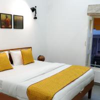 Двухместный (Deluxe Double Room (Early check in at 9am, subject to availability & 10% discount on F&B)) отеля Stay Banaras, Варанаси