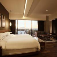 Сьюит (Полулюкс) отеля Krystal Grand Suites Insurgentes, Мехико