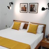 Двухместный (Deluxe Double Room (Early check in at 9am, subject to availability & 10% discount on F&B)) отеля Stay Banaras, Варанаси