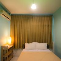 Двухместный (Двухместный номер с 1 кроватью и общей ванной комнатой) семейного отеля Sam Sen Sam Place, Бангкок