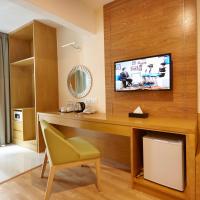 Двухместный (Номер Делюкс с кроватью размера «queen-size») отеля Hotel Six Seasons @ Mid Valley, Куала-Лумпур