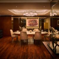 Сьюит (Президентский люкс Meydan с 2 спальнями) отеля The Meydan Hotel, Дубай