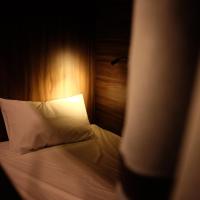 Номер (Кровать в общем номере для мужчин и женщин с 10 кроватями) хостела Hostel Urby, Бангкок