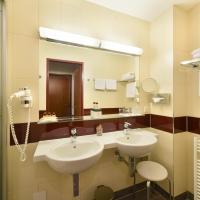 Трехместный (Трехместный номер «СТАНДАРТ» с видом на улицу) отеля Austria Classic Hotel Wien, Вена