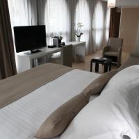 Сьюит (Полулюкс с кроватью размера "king-size" и диваном-кроватью) отеля Best Western Premier Why Hotel, Лилль