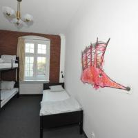 Трехместный (Трехместный номер с ванной комнатой) хостела Hostel Wratislavia, Вроцлав