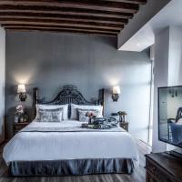 Сьюит (Полулюкс с видом на город) отеля Hotel Zocalo Central, Мехико