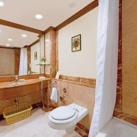 Двухместный (Staycation Offer - 15% Discount on Food and soft beverage, Laundry and Car Rental) отеля The Ambassador - Marine Drive, Мумбай