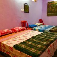 Семейный (Семейный номер Делюкс) отеля Golden Lodge, Варанаси