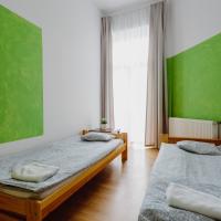 Двухместный (Двухместный номер с 2 отдельными кроватями и общей ванной комнатой) хостела Hostel Tara, Краков