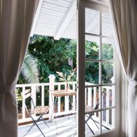 Двухместный (Номер с кроватью размера «queen-size» и балконом) отеля Venice Beach House, Лос-Анджелес