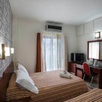 Трехместный (Трехместный номер) отеля Hotel Life, Ираклион