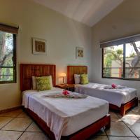 Вилла (Вилла Riviera с 4 спальнями) апарт-отеля Riviera Maya Suites, Плая-дель-Кармен