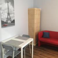 Двухместный (Двухместный номер с 1 кроватью или 2 отдельными кроватями и собственной внешней ванной комнатой) хостела Ametyst Hostel, Краков