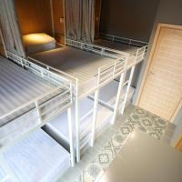 Семейный (Улучшенный семейный номер) отеля RS Guesthouse, Пномпень