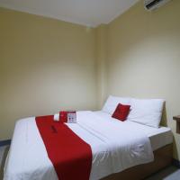 Двухместный (Двухместный номер с 1 кроватью) гостевого дома RedDoorz near ITC Cempaka Mas, Джакарта