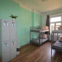 Номер (Кровать в общем номере с 4 кроватями) хостела Travel&Joy backpackers, Прага