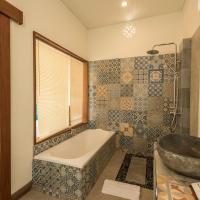 Двухместный (Улучшенный двухместный номер с 1 кроватью) виллы Green Sala Villa, Убуд