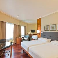 Двухместный (Клубный двухместный номер с 2 отдельными кроватями и трансфером от/до аэропорта) отеля Hyatt Regency Delhi, Нью-Дели