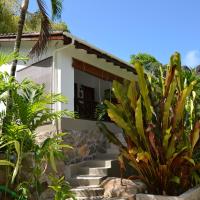 Двухместный (Улучшенный двухместный номер с 1 кроватью и видом на сад) отеля Villa Chez Batista, Такамака