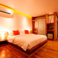 Двухместный (Двухместный номер Делюкс с 1 кроватью) гостевого дома Casa Jip Guesthouse, Пхукет