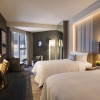 Сьюит (Королевский люкс) отеля Al Bandar Rotana – Dubai Creek, Дубай