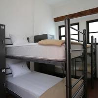 Номер (Кровать в общем 4-местном номере для мужчин и женщин) хостела Mexico City Hostel, Мехико