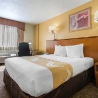 Двухместный (Номер с кроватью размера «king-size») отеля Quality Inn & Suites Near the Theme Parks, Орландо
