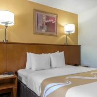 Двухместный (Стандартный номер с кроватью размера "queen-size") отеля Quality Inn & Suites Near the Theme Parks, Орландо