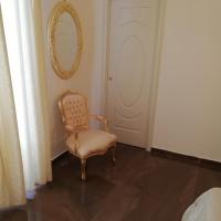 Четырехместный (Роскошный четырехместный номер) отеля Stazione di Napoli Guest house Maria Francesca, Неаполь