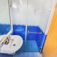 Двухместный ((Sanitised) Superior Double Room) отеля FabHotel Picnic Plaza Mylapore, Ченнаи