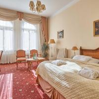 Сьюит (Эксклюзивный люкс с видом на город) отеля Romance Puškin, Карловы Вары