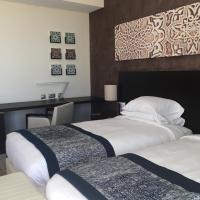 Трехместный (Двухместный номер с 2 отдельными кроватями и диван-кроватью) отеля Hyatt Place Taghazout Bay, Тагазут