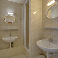 Одноместный (Одноместный номер с общей ванной комнатой) хостела Volha, Прага