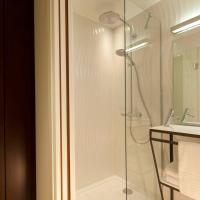 Двухместный (Улучшенный двухместный номер с 1 кроватью или 2 отдельными кроватями) отеля Hotel Eden, Париж