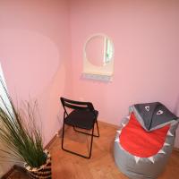 Четырехместный (Четырехместный номер с общей ванной комнатой) хостела Travel&Joy backpackers, Прага