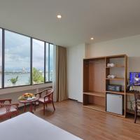 Семейный (Семейный суперлюкс) отеля Vitalis Riverside Hotel, Дананг