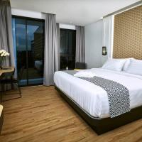 Двухместный (Номер Делюкс с кроватью размера «king-size») отеля Chezzotel Pattaya, Паттайя