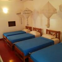 Номер (Кровать в общем номере для женщин с 4 кроватями) гостевого дома Hotel Mango Garden, Канди