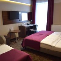 Трехместный (Улучшенный трехместный номер) отеля Hotel Silver, Белосток