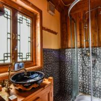 Семейный (Семейный номер с душем) гостевого дома Kersang's Relay Station, Шангри-Ла (Тибет)