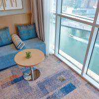 Двухместный (Номер «Премиум» с видом на небоскреб Бурдж-Халифа, праздничный ужин в канун Нового года) отеля Canal Central Hotel, Дубай