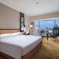 Двухместный (Номер Делюкс с кроватью размера «king-size») отеля Hilton Shanghai, Шанхай