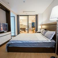 Студио (Номер-студио с балконом) апарт-отеля Hong Gia Tue Apartment, Ханой