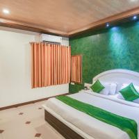 Двухместный (Двухместный номер Делюкс с 1 кроватью (для 2 взрослых и 1 ребенка)) отеля Yashogopal Resortico, Вриндавана