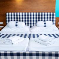 Двухместный (Captain Cabin - Deluxe Double Room with Bath) отеля Restaurant & Design Hotel Noem Arch, Брно