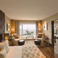 Сьюит (Роскошный люкс - полдник, вечерние коктейли, услуги дворецкого, бесплатный трансфер в 1 сторону от или до аэропорта) отеля Taj Lands End, Мумбай